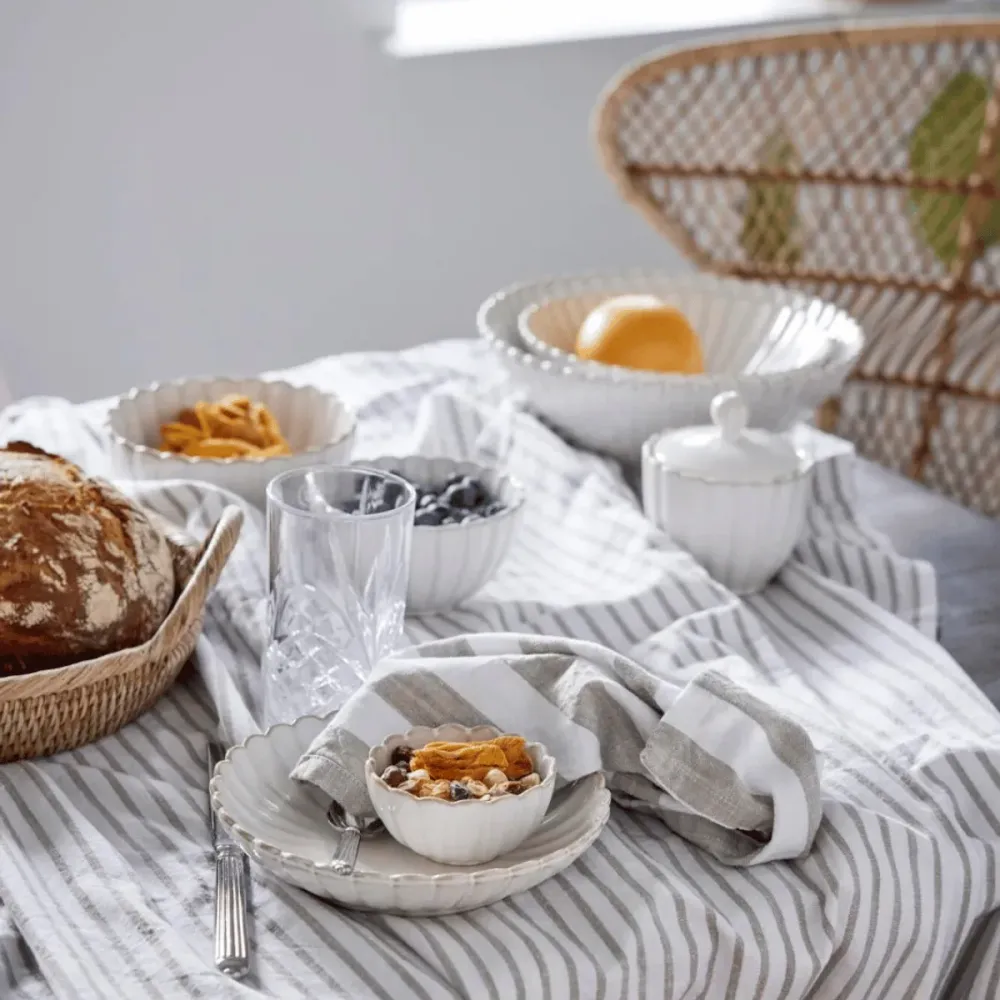 Camille porcelán csésze és csészealj 7cm törtfehér