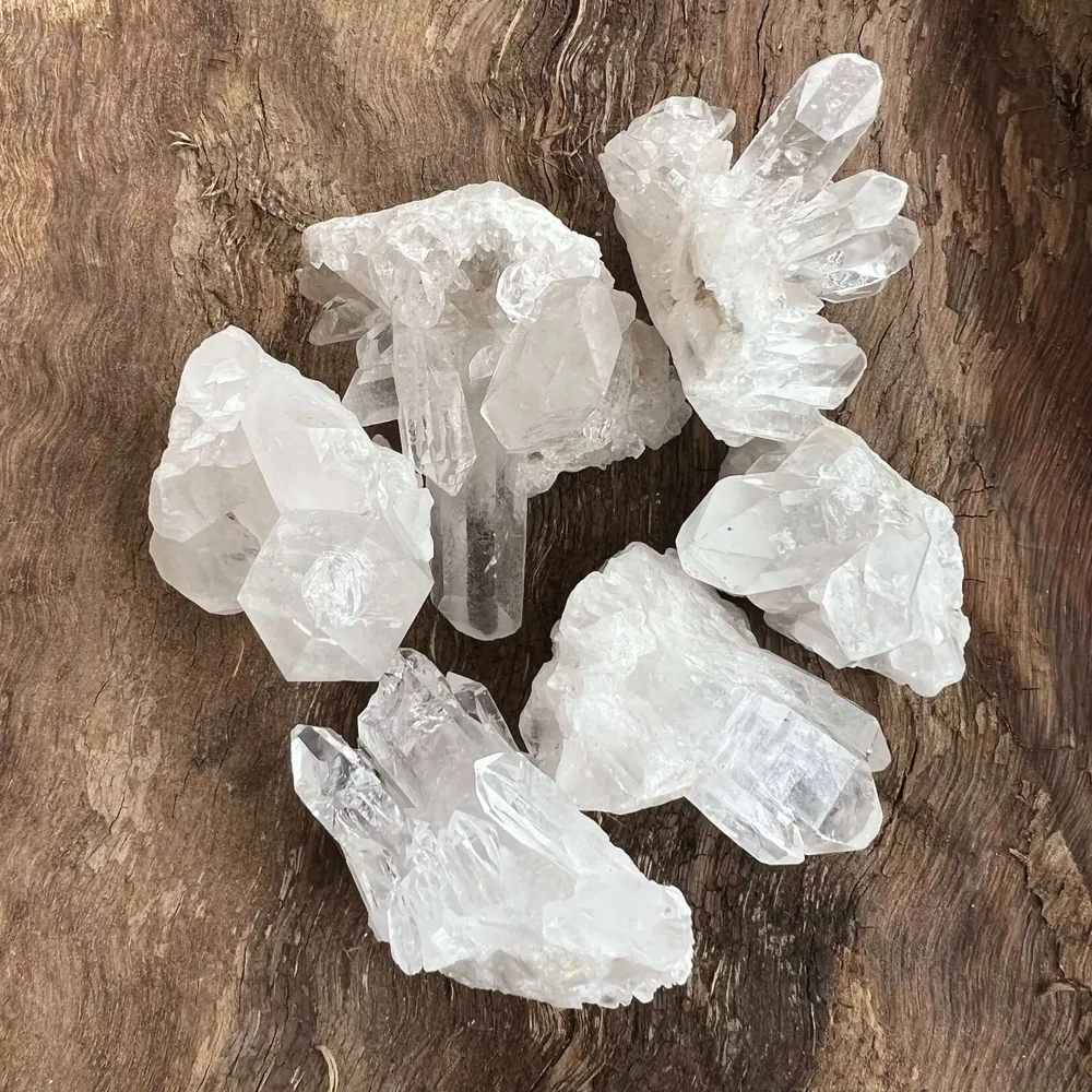 Színtelen kvarcfürt/druzy hegyikristály S 4,5-5,5 cm