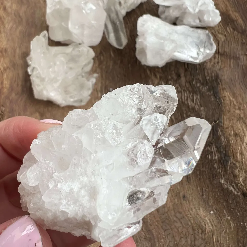Színtelen kvarcfürt/druzy hegyikristály S 4,5-5,5 cm