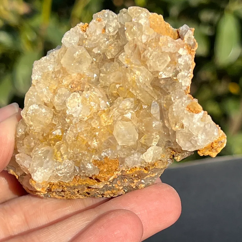 Zambia-i citrom kvarc cluster, Golden Healer modell 35