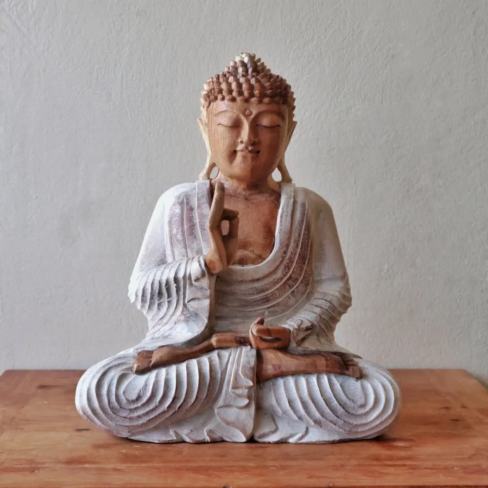 Buddha szobor fehérített 30cm tanító pózban