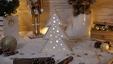 LED karácsonyi fenyő, fa, elemes Timer 6+18h, 4LED, 3000K, 2xAAA CHRTRW4WW