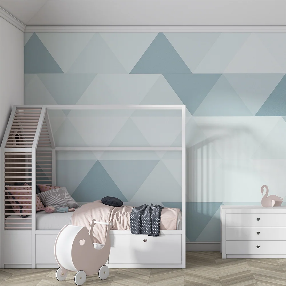 Tapéta gyerekszobába | Geometriai minták háromszögekben, lágy kék és fehér árnyalatokban