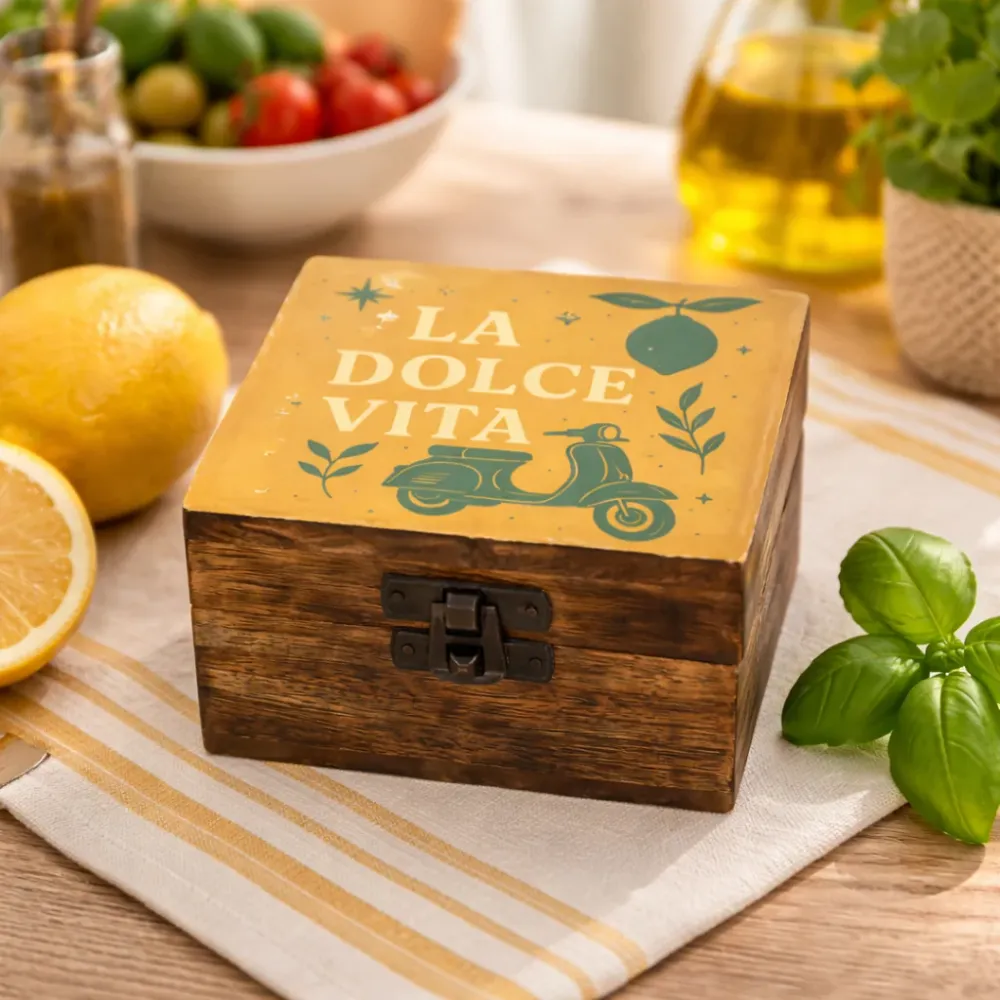 Kis zománcozott doboz – La Dolce Vita