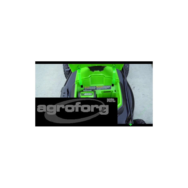 Fűnyíró fűgyűjtős, akkumulátoros, önjáró Greenworks GD40LM46SPK4 40 v, 46 cm, akku- és töltővel