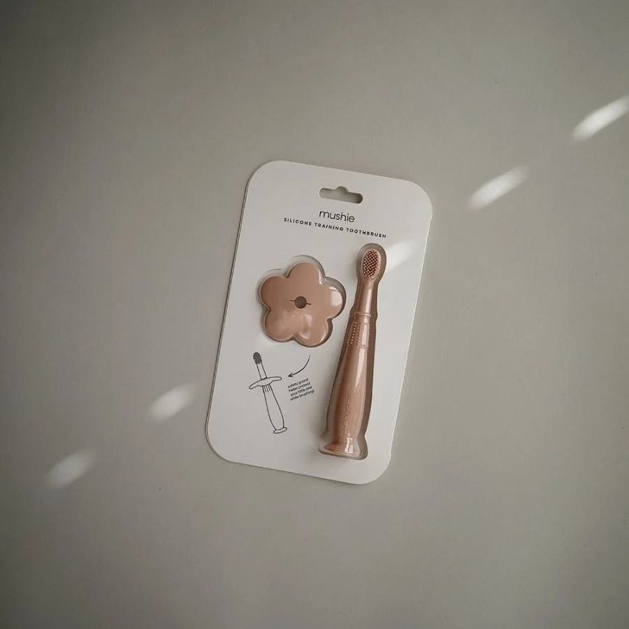 Mushie fogkefe gyerekeknek Flower Blush