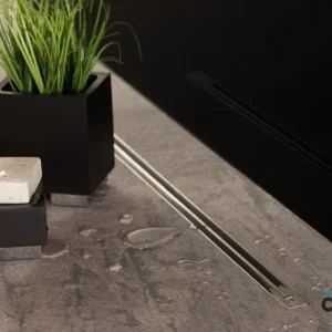 Pestan zuhanyfolyóka Confluo Slim Line 45 cm