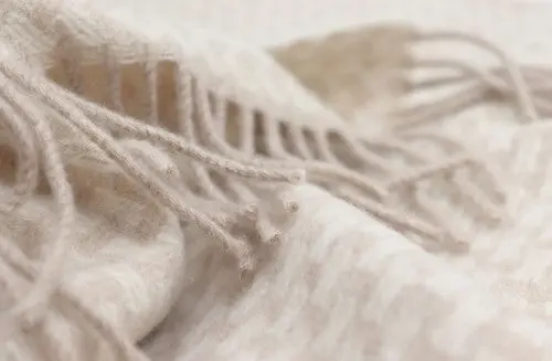 Vivo beige színű valódi kasmír/gyapjú pléd