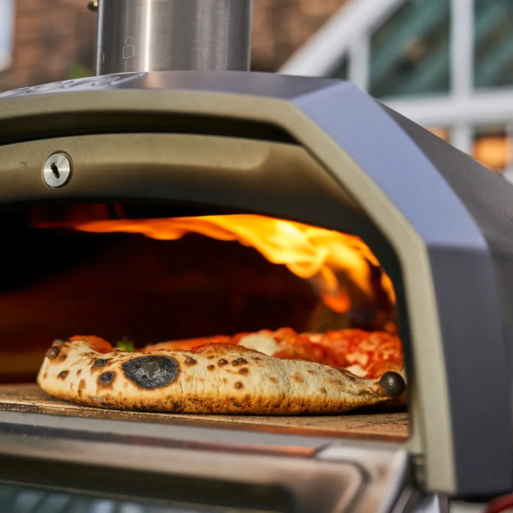 Ooni Karu 2 pizzakemence + ajándék rozsdamentes dagasztólap