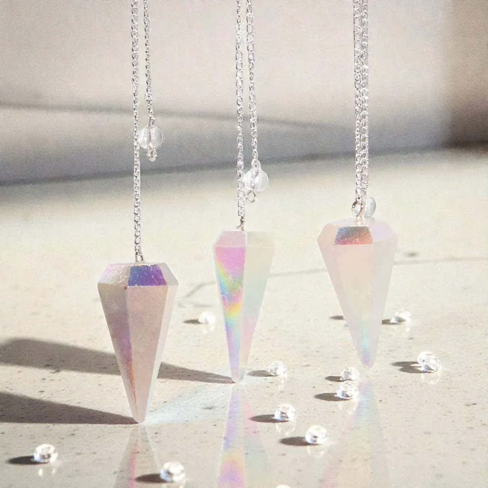 Hatszögletű inga – Aurora Kristály Angyal Fehér – 4 cm