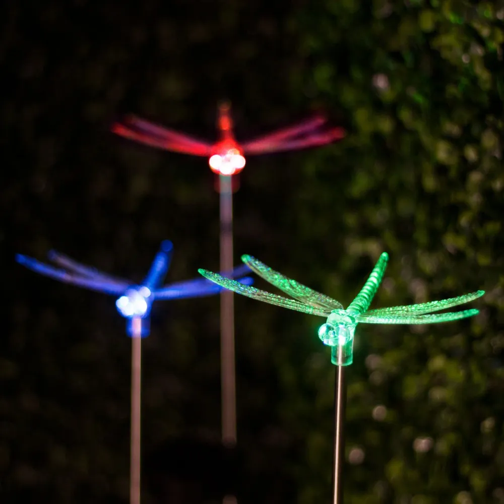 RGB LED-es szolár lámpa-szitakötő