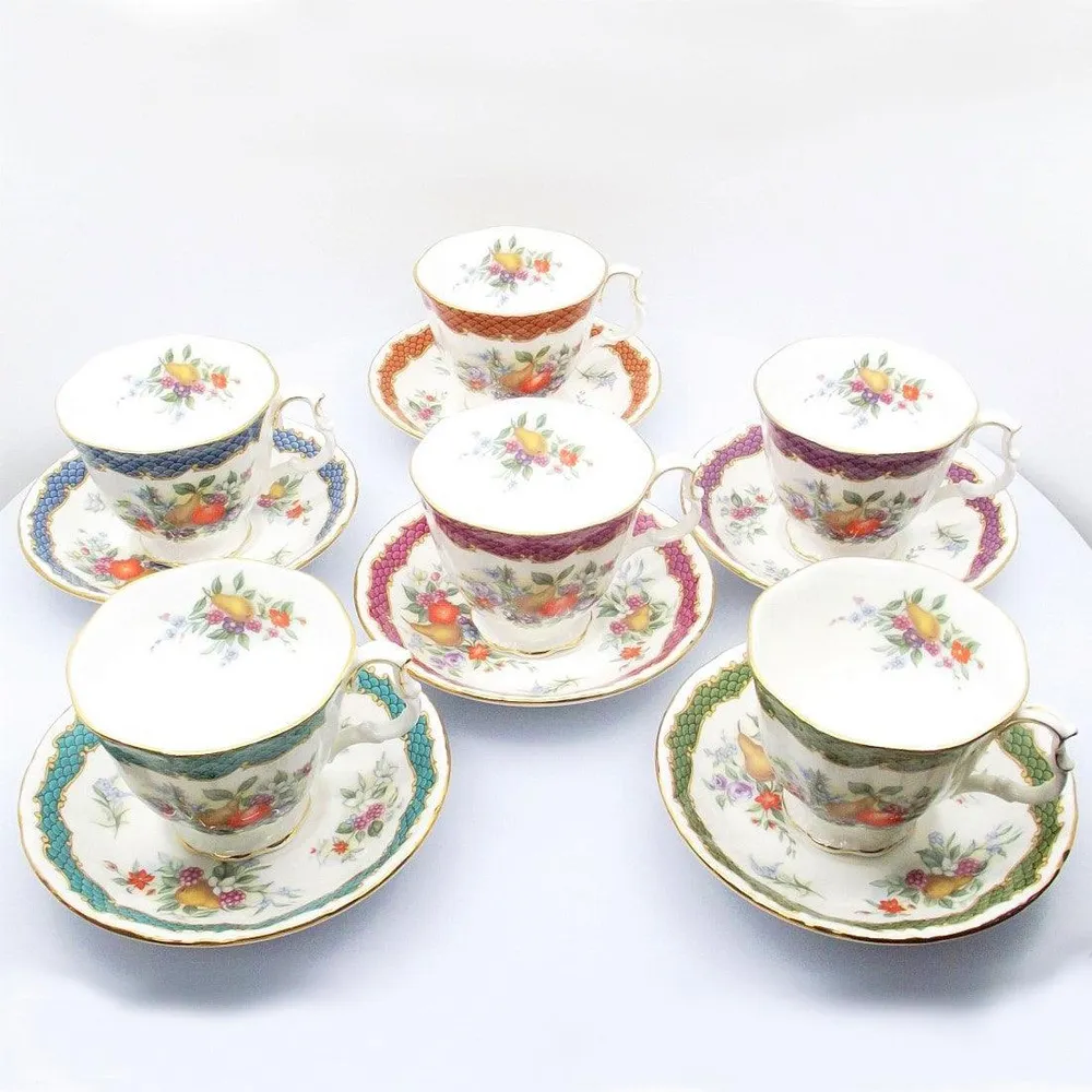 Royal Albert 6 részes teaszervíz angol porcelán zománcozott és arany bevonattal -55698H