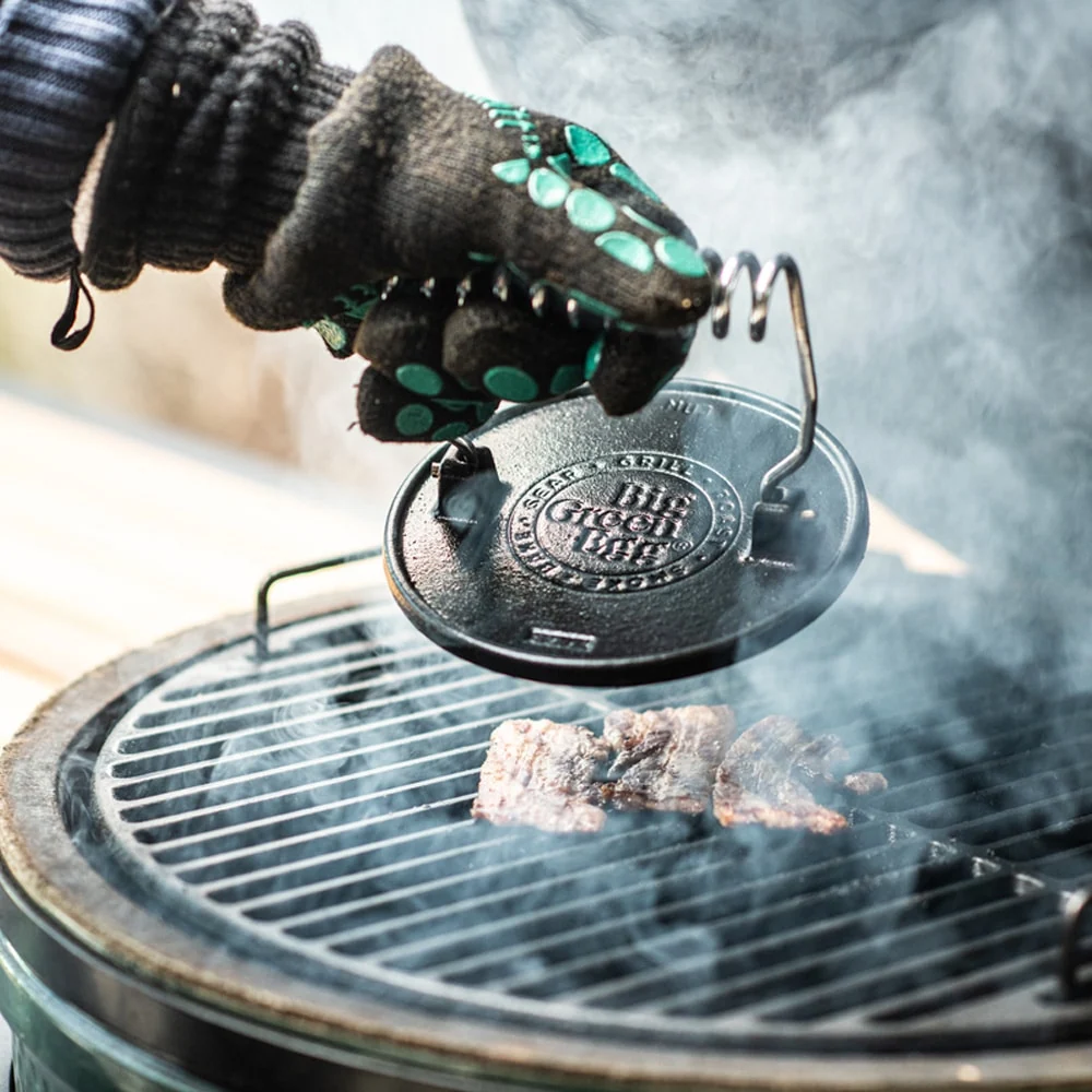 Big Green Egg - Öntöttvas grillnyomó / húsprés