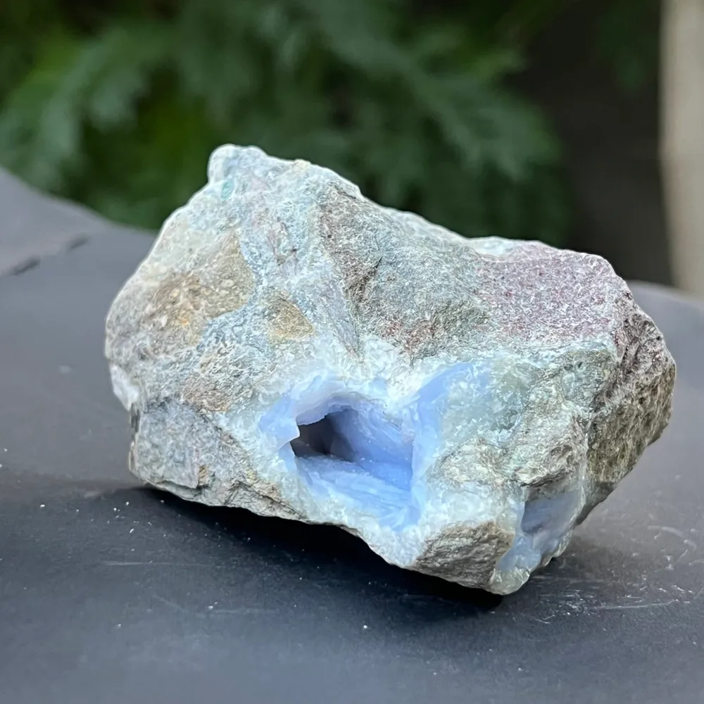 Kék kalcedon / blue lace / kék achát nyers kő m4