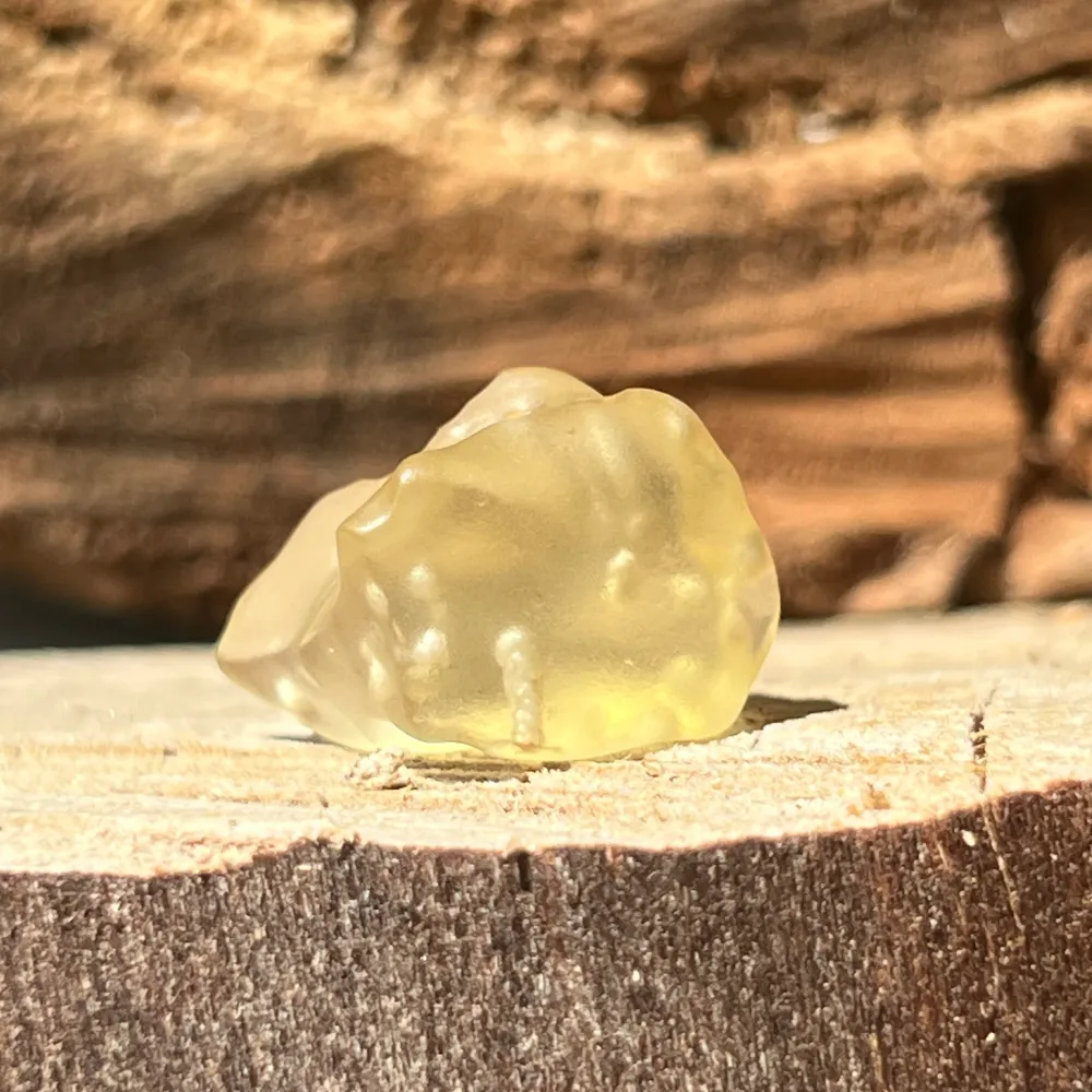 Tectite Gold Glass Desert Libya Roughstone Model 8, AAA minőség