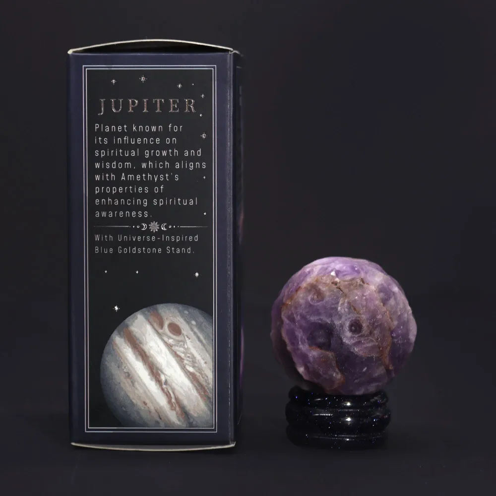 Ametiszt kristálygömb aranykő állvánnyal Jupiter