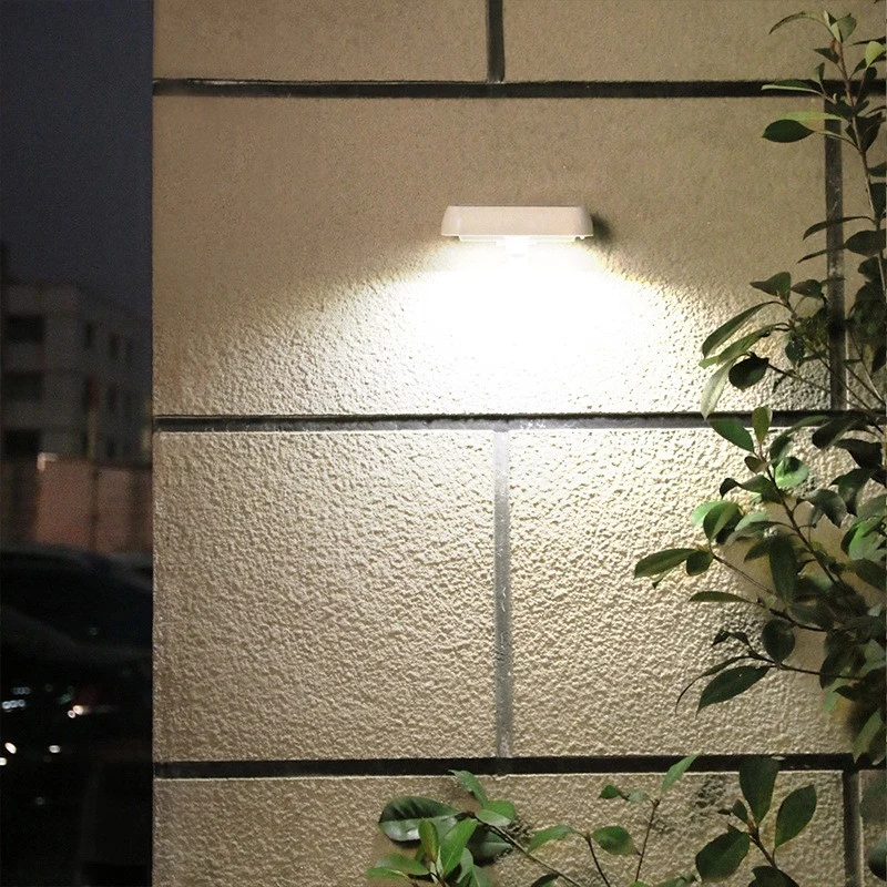 Vivimall téglalap alakú LED napelemes fali lámpa, 18 x 7 cm, mozgásérzékelős, 6V, ABS, 2200mAh, vízálló, hideg fehér fénny...