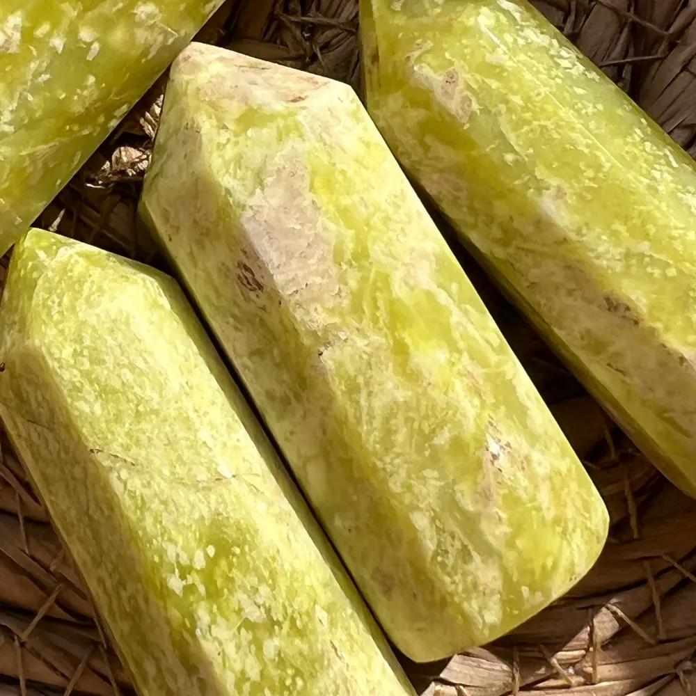 Obeliszk szerpentin torony 5cm