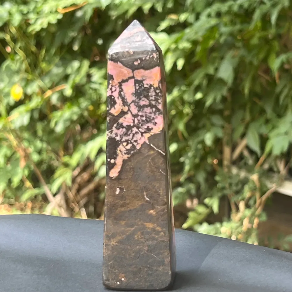 Rhodonite torony/obeliszk Paskisztán modell 3