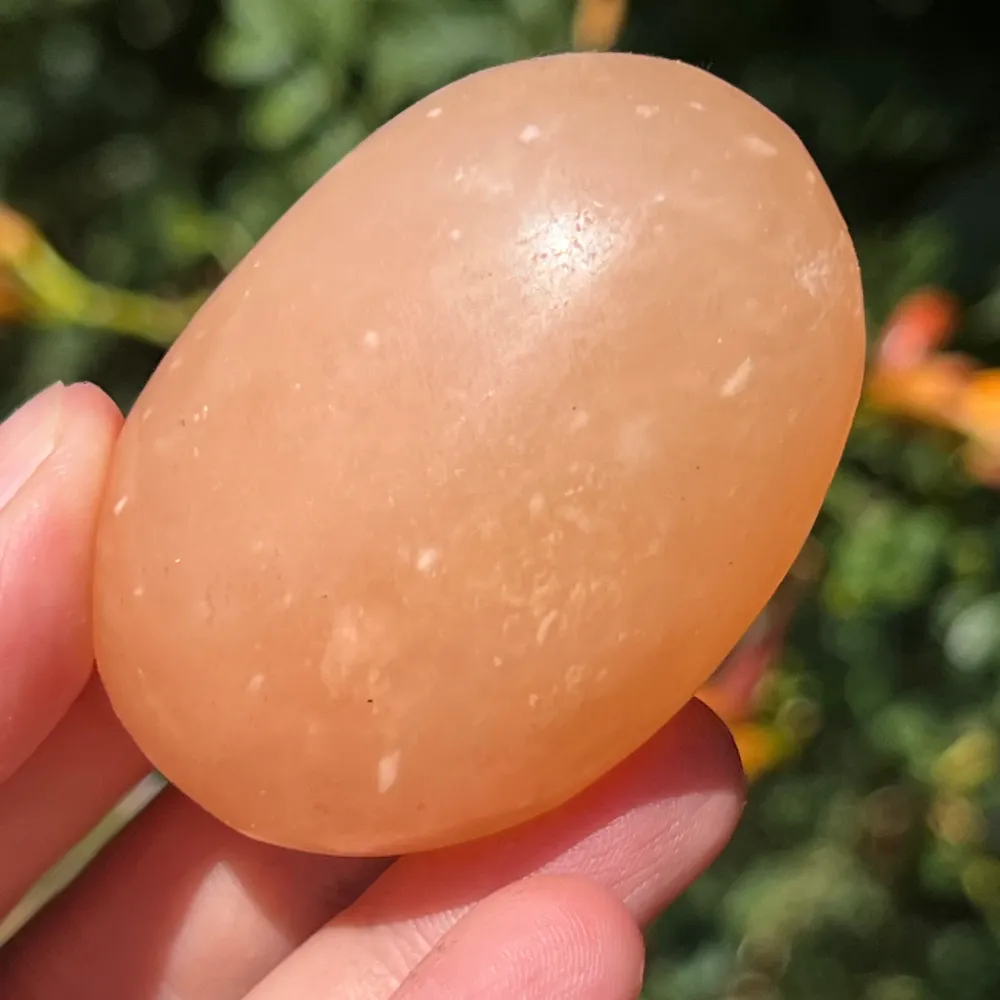 Kalcit narancssárga palmakő Model 9 (Madagaszkárból)