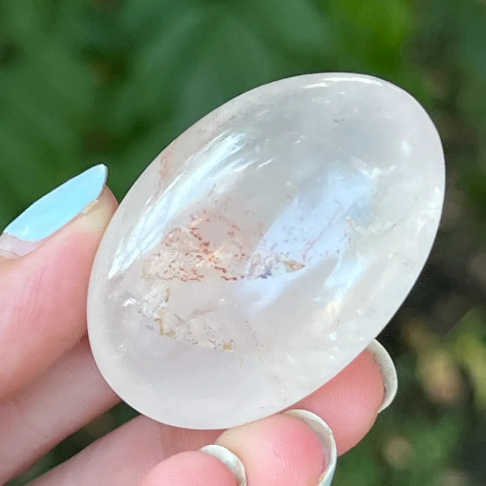 Madagaszkári vörös hematit kvarc palmstone m4, tűzkvarc