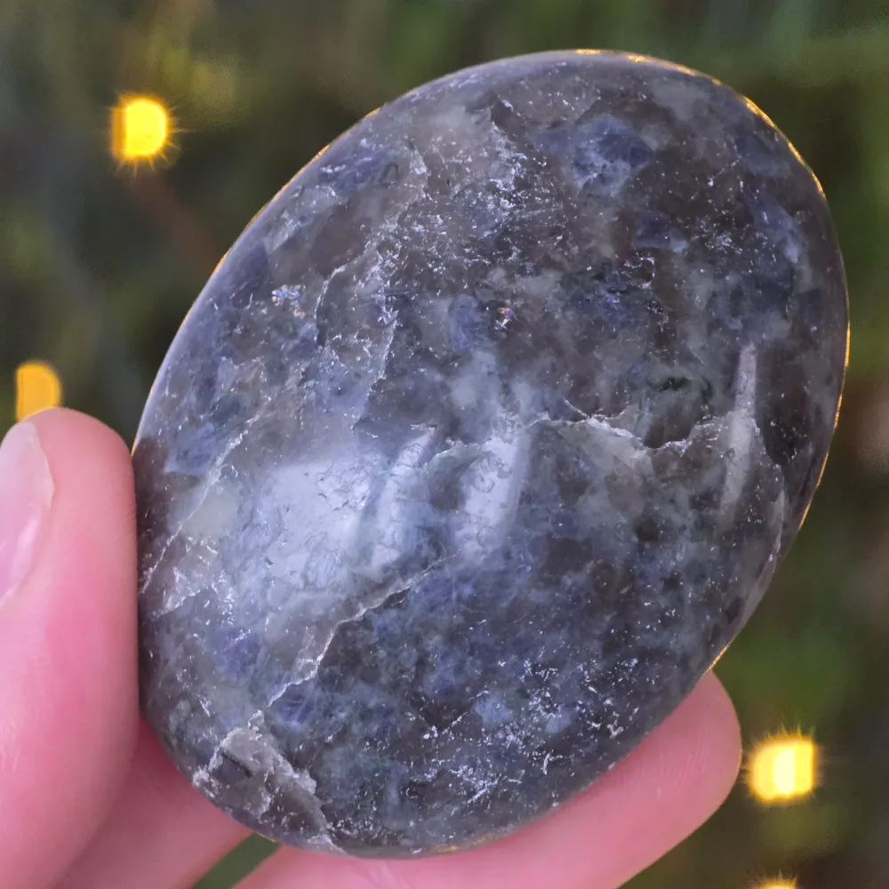 Palmstone Iolit (safir de apa) Madagaszkár 2. modelljében