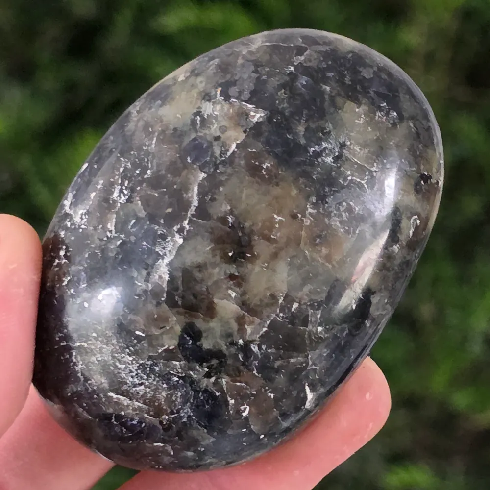 Palmstone iolite (vízzafír) madagaszkári modellből 6