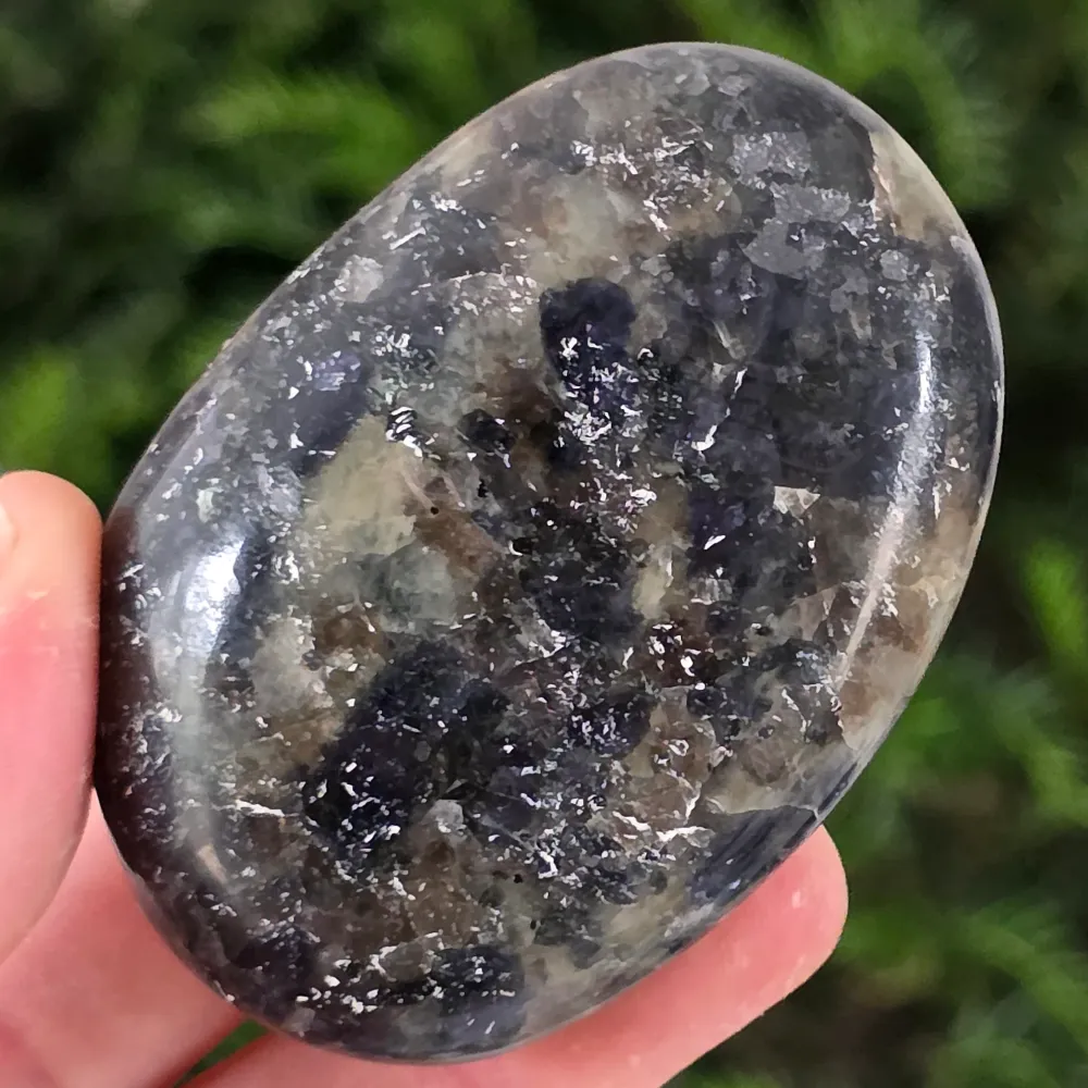 Palmstone iolite (vízzafír) madagaszkári modellből 6