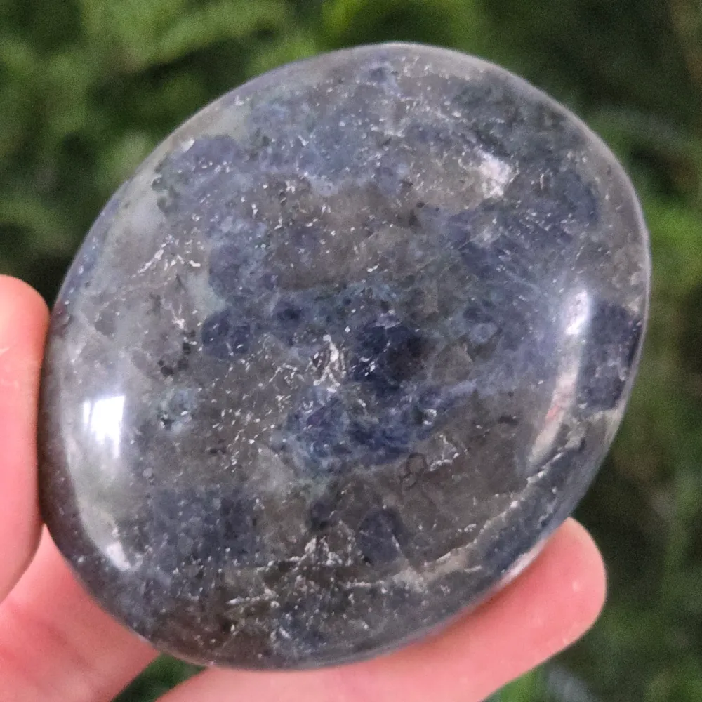 Palmstone Iolite (vízzafír) madagaszkári modellből 9
