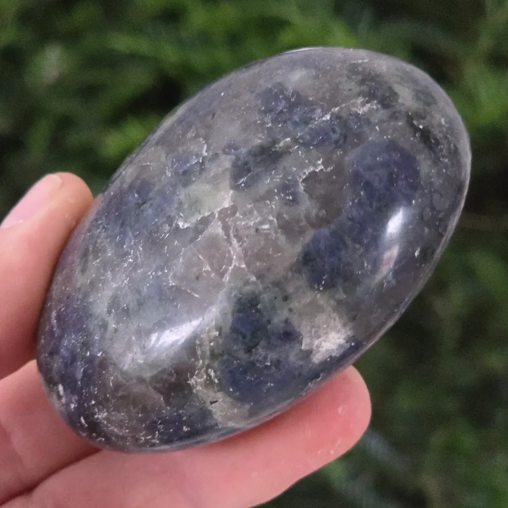Palmstone Iolite (vízzafír) madagaszkári modellből 9