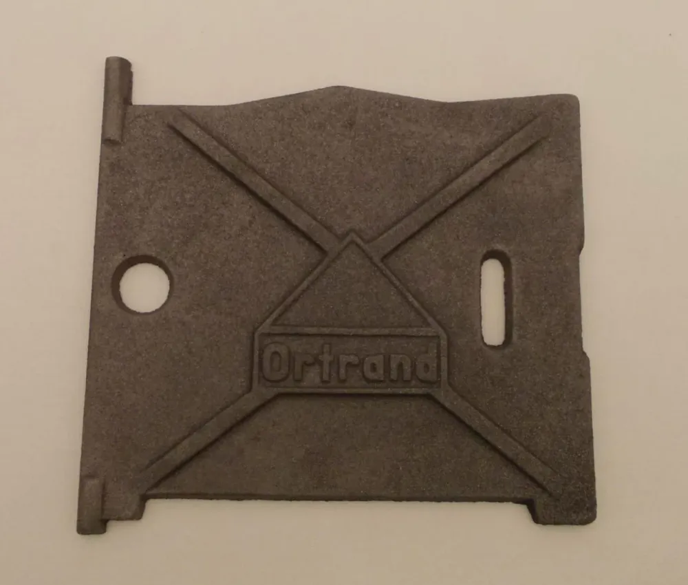 Stehrost 18,5x19cm, belső ajtó Ortrand Kachelofen számára