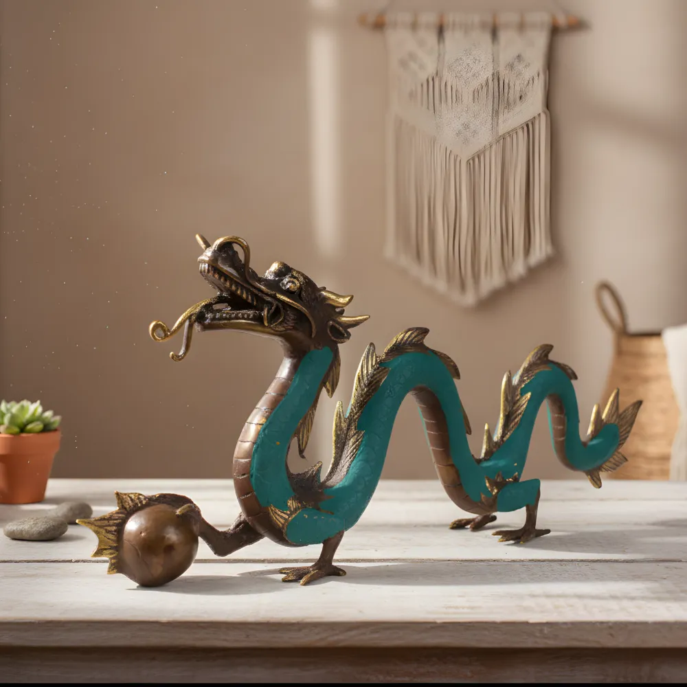 Réz Feng Shui sárkány gömbbel szobor, 20cm