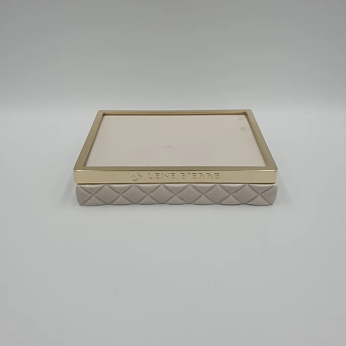 Portia karamell kerámia szappantartó – 13x10 cm (ezüst szegéllyel)