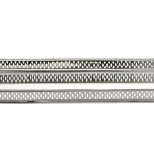 Bethel ezüst sárgaréz–üveg dísztálca – 30×14 cm (lábas, perforált peremmel)