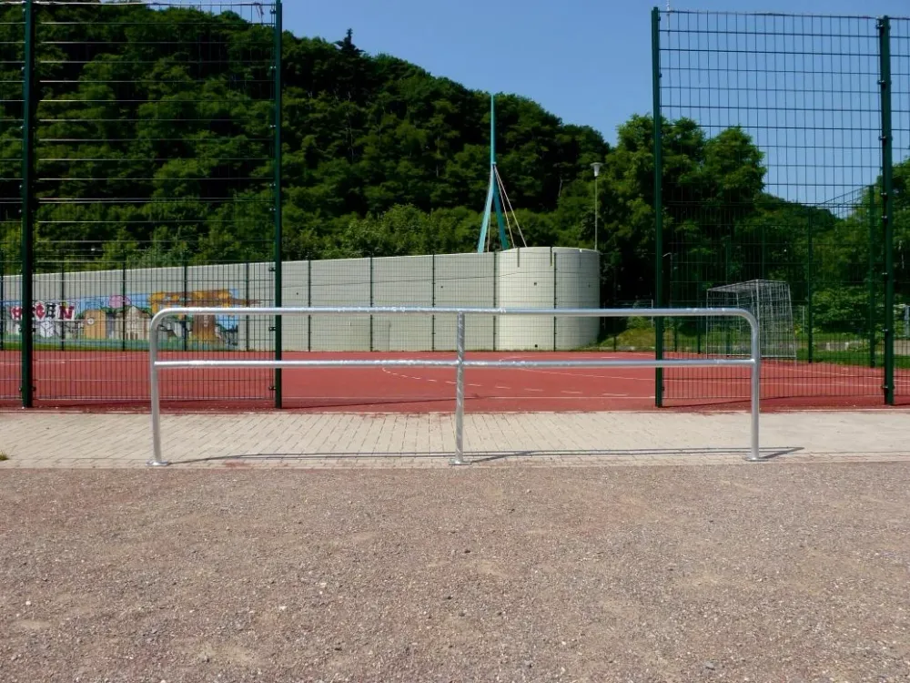 City Fence - Frankfurt (moduláris oszlop- és korlátrendszer)